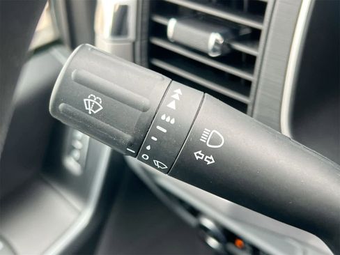 Used 2023 Ford F150 XLT w/ XTR Package image 25