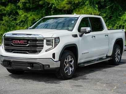 Used 2023 GMC Sierra 1500 SLT w/ SLT Premium Package