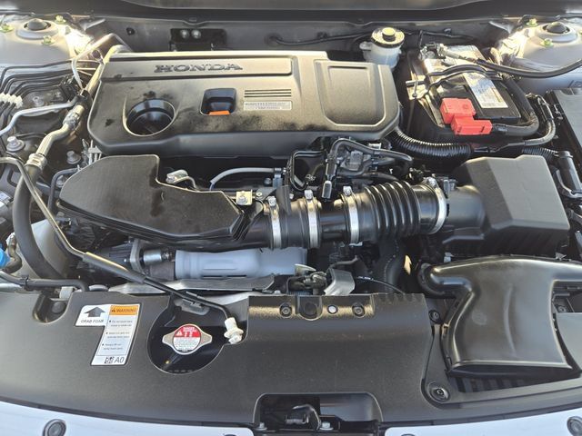 Used 2018 Honda Accord Touring image 32