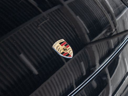 Used 1997 Porsche 911 Carrera 4S AWD/4WD image 32