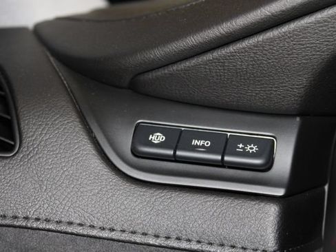 Used 2019 Cadillac Escalade Luxury AWD/4WD image 30