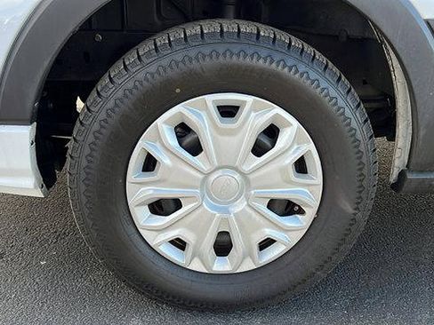 Used 2023 Ford Transit 350 XLT image 11