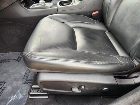 Used 2021 Chrysler 300 Touring L RWD image 25