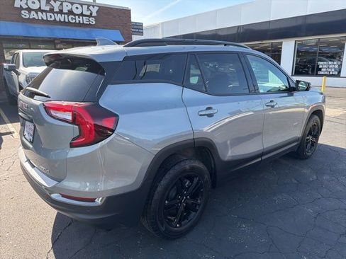 Used 2024 GMC Terrain AT4 AWD/4WD image 6