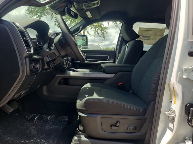 New 2027 RAM 3500 Big Horn AWD/4WD image 11