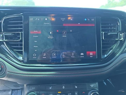 Used 2025 Dodge Durango R/T w/ Blacktop Package AWD/4WD image 24