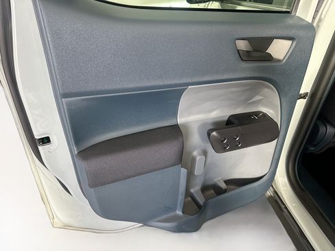 Used 2024 Ford Maverick XL FWD image 26