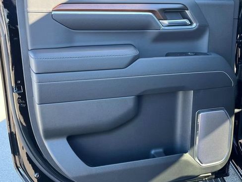 New 2025 GMC Sierra 1500 Denali image 18