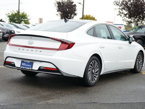 Certified 2022 Hyundai Sonata Limited w/ Cargo Package image 5