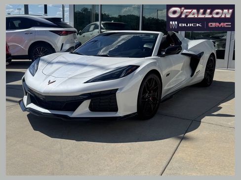 Used 2023 Chevrolet Corvette Z06 RWD image 1