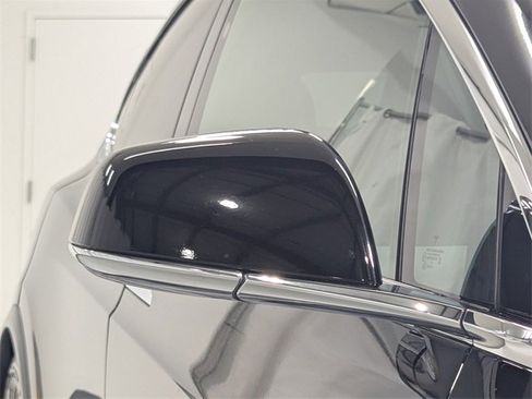 Used 2019 Tesla Model X 100D image 28