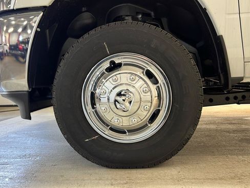 New 2024 RAM 3500 Tradesman AWD/4WD image 8
