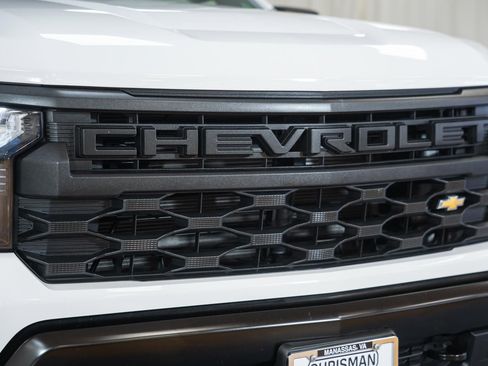 Used 2025 Chevrolet Silverado 1500 W/T w/ WT Value Package AWD/4WD image 11