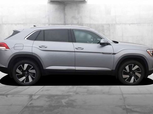New 2026 Volkswagen Atlas Cross Sport SEL image 5