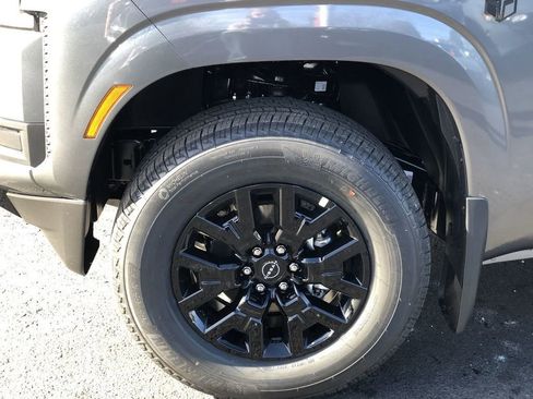 New 2026 Nissan Frontier SV w/ All-Weather Content Package AWD/4WD image 10