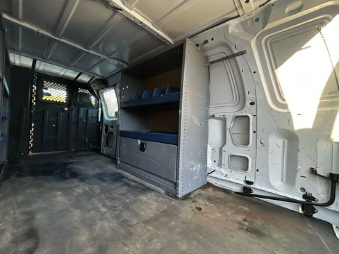 Used 2013 Ford E-350 and Econoline 350 Extended Super Duty image 22