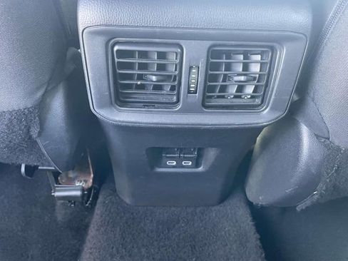 Used 2024 Toyota RAV4 XLE FWD image 18