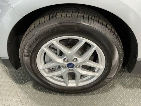 Used 2021 Ford Edge SEL image 33