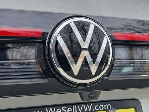 New 2026 Volkswagen Taos SE AWD/4WD image 22