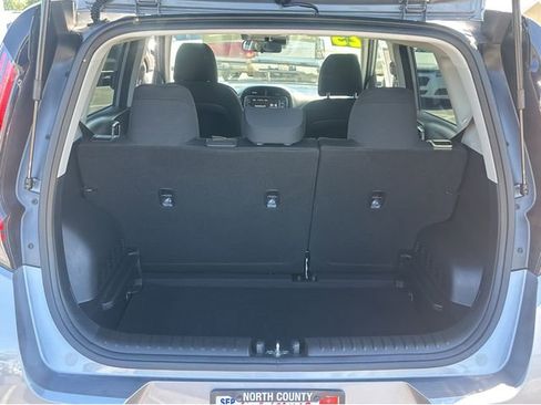 Certified 2025 Kia Soul LX image 17