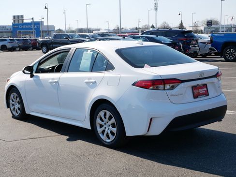 Used 2023 Toyota Corolla LE image 5