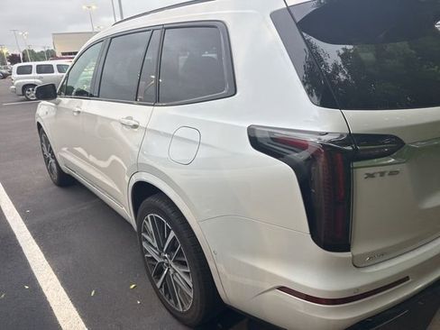 Used 2024 Cadillac XT6 Sport w/ Technology Package AWD/4WD image 9
