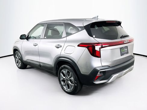 Used 2026 Kia Seltos LX AWD/4WD image 5