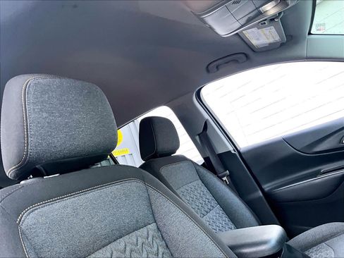 Used 2023 Chevrolet Equinox LT image 22