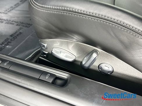 Used 2012 Porsche 911 Turbo S image 36