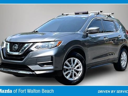 Used 2018 Nissan Rogue SV FWD image 2