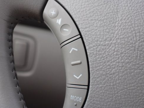 Used 2005 Toyota Sienna XLE FWD image 22