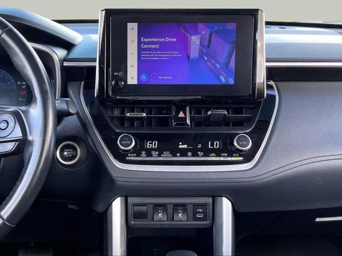 Used 2023 Toyota Corolla Cross XLE FWD image 7