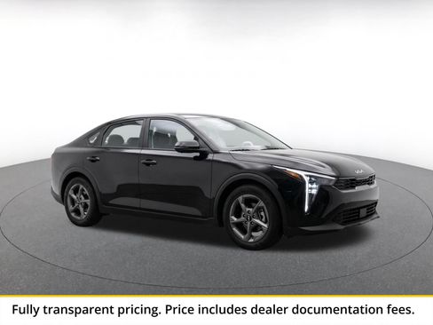 Used 2025 Kia K4 FWD image 1