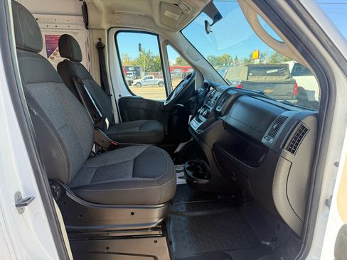 Used 2021 RAM ProMaster 2500 image 26