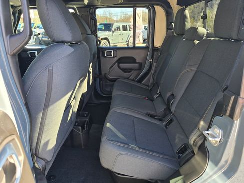 New 2026 Jeep Gladiator Willys image 14