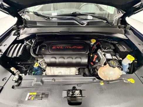 Used 2018 Jeep Compass Limited w/ Safe & Security Group AWD/4WD image 26