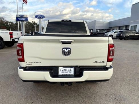 Used 2022 RAM 3500 Limited w/ Towing Technology Group image 4