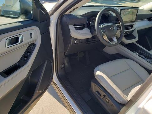 New 2026 Ford Explorer Active image 13