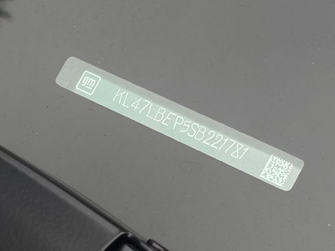 Used 2025 Buick Envista Sport Touring image 29