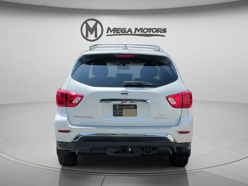 Used 2020 Nissan Pathfinder Platinum AWD/4WD image 6