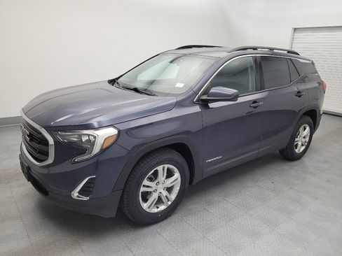 Used 2019 GMC Terrain SLE w/ Driver Convenience Package AWD/4WD image 2