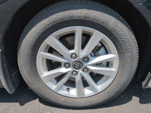 Used 2025 Toyota Camry LE FWD image 6