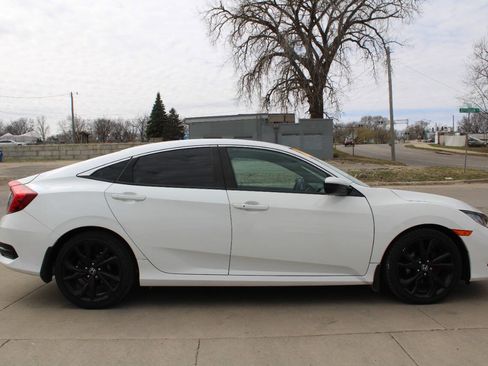 Used 2020 Honda Civic Sport image 3