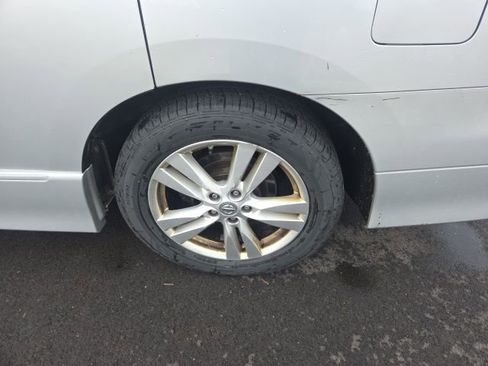 Used 2015 Nissan Quest SL image 9