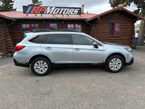 Used 2018 Subaru Outback 2.5i Premium image 23