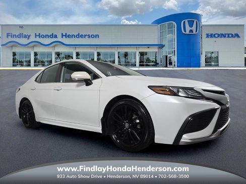 Used 2022 Toyota Camry XSE w/ Carpet Mat Package (TMS) FWD image 1