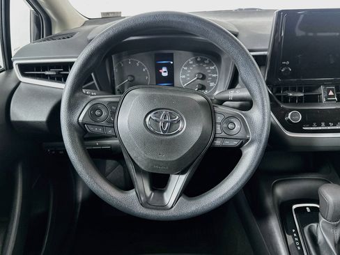 Used 2025 Toyota Corolla LE FWD image 17
