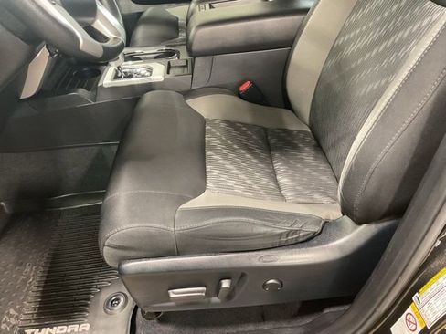Used 2018 Toyota Tundra SR5 w/ TRD Off Road Package image 10