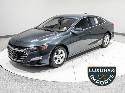 Used 2020 Chevrolet Malibu LS FWD image 1