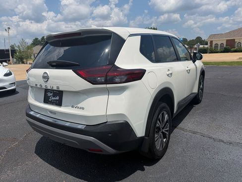 Used 2023 Nissan Rogue SV AWD/4WD image 5